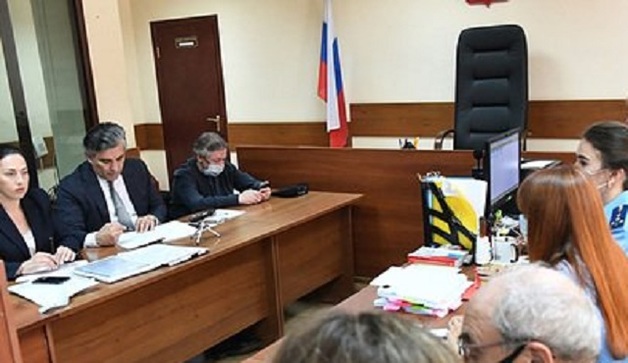 Суд допросит Ефремова по делу о смертельном ДТП