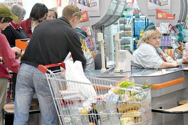 В Молдове ускорилась девальвация лея, население массово скупает продукты