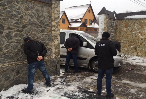 СБУ задержала участников транснациональной ОПГ, вымогавшей деньги у бизнесменов