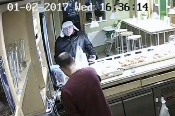 В Киеве мошенник под гипнозом грабит людей