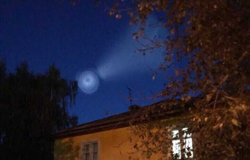 В небе над Казанью был замечен светящийся объект