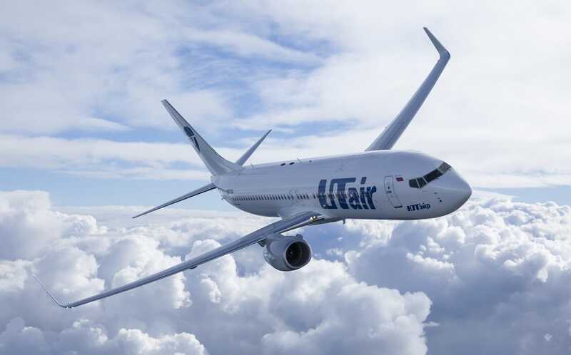 Самолет Utair, потерявший один двигатель, приземлился в ЯНАО