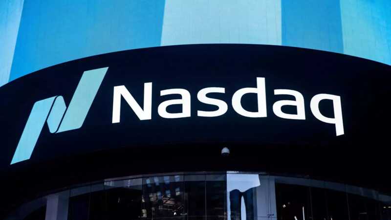 Индекс Nasdaq 100 снизился на 3% из-за успешной деятельности китайского стартапа DeepSeek