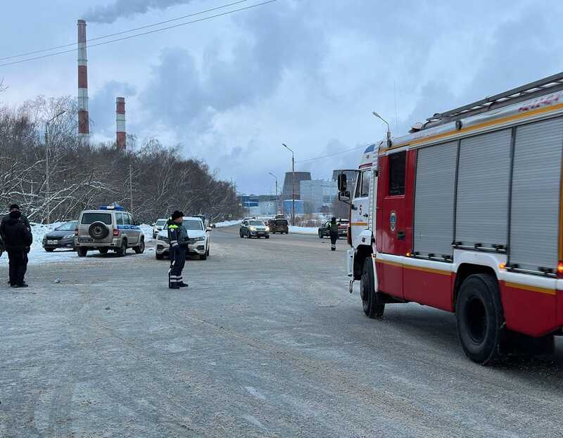 После удара БПЛА в Астрахани ощущается сильный запах газа