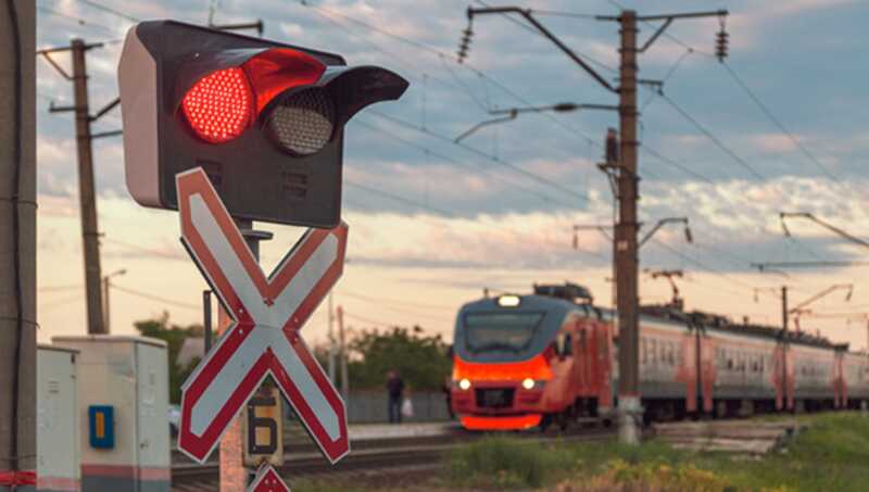 В Польше два человека получили травмы в результате столкновения автомобиля с поездом