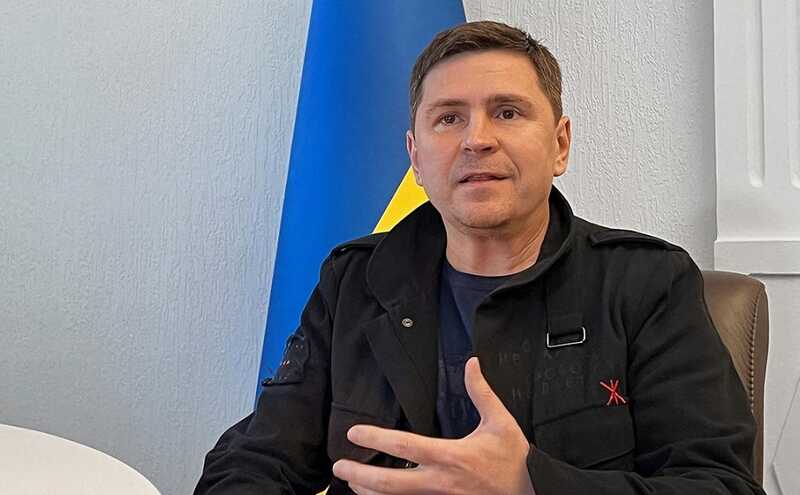 Украина пересмотрит запрет на переговоры с Путиным, - Подоляк Михаил