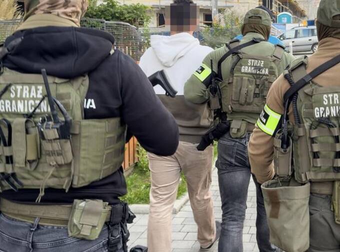 Польская полиция поймала студентов, помогавших иностранцам легализоваться через фиктивные займы exiqetixdiqzekmp