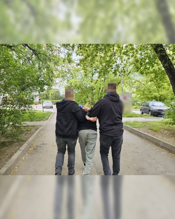 В Польше задержали серийного вора, скрывшегося в подвале с оружием