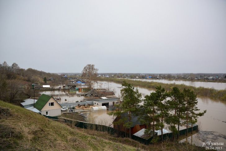 Паводок в Заринске, 26 апреля 2015 года. Фото: Анна Кузнецова.